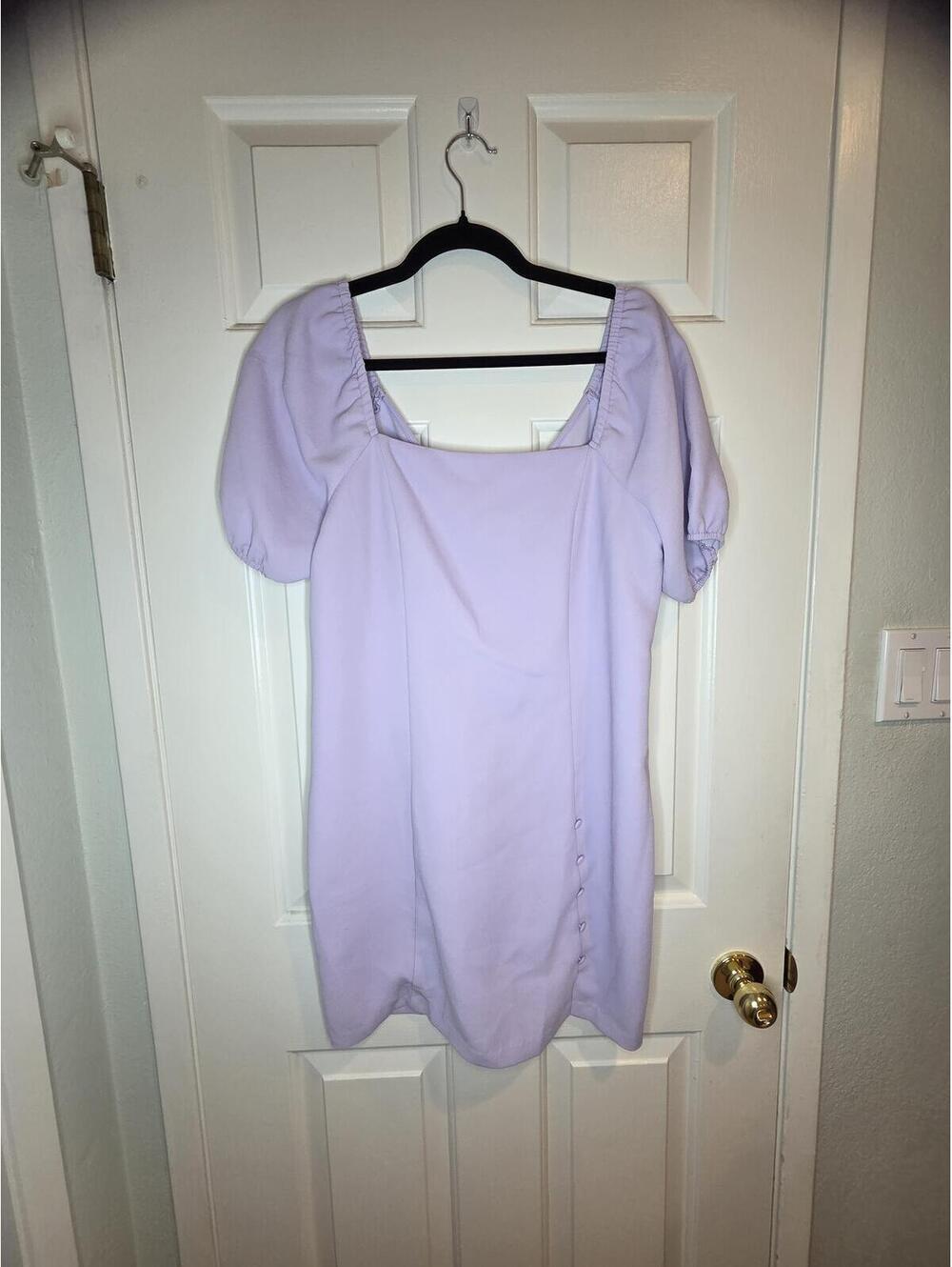 Sz 10 - BCBGeneration Lilac Puff Sleeve Mini Dress (read)